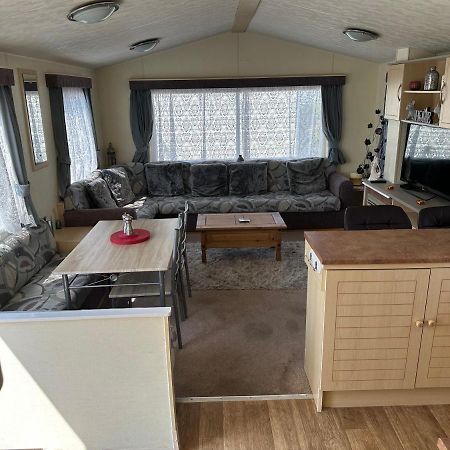 Caravan To Hire Lyon'S Robin Hood Рил Экстерьер фото